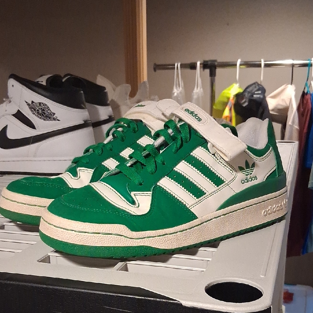 Adidas Classic Green and Cream Trainers